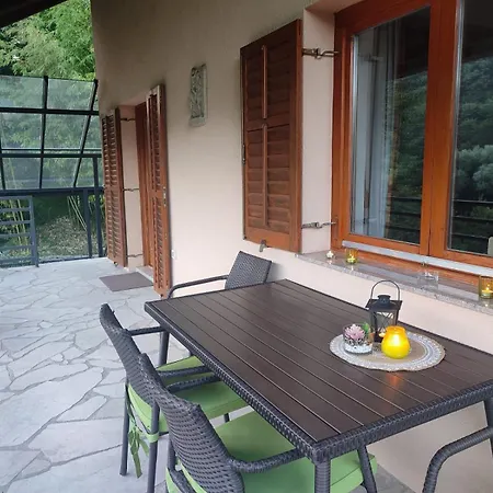 Beata 1 Upper Floor Apartment Kulen Vakuf